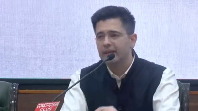 AAP में सियासी भूचाल की अटकलें: राघव चड्ढा समेत तीन बड़े चेहरों के BJP रुख की चर्चा से बढ़ी हलचल