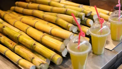 Sugarcane Juice : किन लोगों को नहीं पीना चाहिए गन्ने का जूस? डॉक्टर से जानें