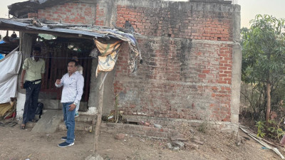 डोंगरगढ़ में अवैध शराब सिंडिकेट का भंडाफोड़: MP की व्हिस्की की री-पैकिंग से चल रहा था खेल, भारी मात्रा में स्टॉक जब्त