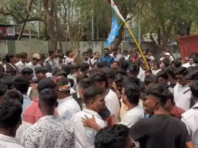 रायपुर में छात्र राजनीति का बड़ा शक्ति प्रदर्शन: छात्रसंघ चुनाव की मांग पर NSUI का CM हाउस घेराव, BJP-कांग्रेस में बयानबाजी तेज
