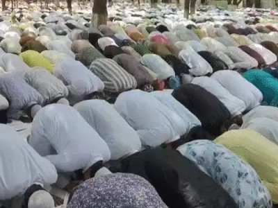 Bakrid 2026: छत्तीसगढ़ के ईदगाहों में अदा हुई नमाज, खुले में कुर्बानी और DJ पर सख्ती, वक्फ बोर्ड की सख्त गाइडलाइन लागू