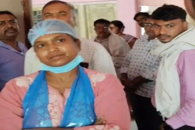 अंबिकापुर मेडिकल कॉलेज में गुंडागर्दी दर्द से तड़पती महिला मरीज को डॉक्टर ने जड़ा थप्पड़ नसबंदी के दौरान एनेस्थिसिया में भारी लापरवाही