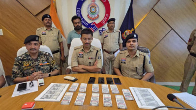 कांकेर में नकली नोट फैक्ट्री का भंडाफोड़: घर में छाप रहा था 500 के जाली नोट, 6 लाख से ज्यादा फेक करेंसी जब्त