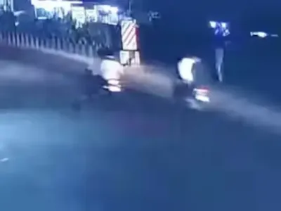 रायपुर में बाइकर्स गैंग का खौफ: टिकरापारा से पुरानी बस्ती तक लगातार झपटमारी, चलती गाड़ियों को बना रहे निशाना, पुलिस ने 3 संदेहियों को दबोचा