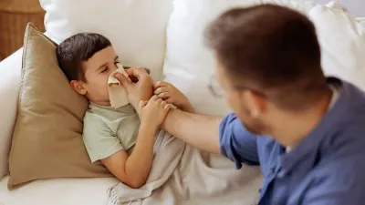 मौसम में बदलाव से बच्चों की सेहत बिगड़ सकती है, ऐसे रखें ध्यान