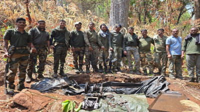 गढ़चिरौली में नक्सलियों के गुप्त हथियार अड्डे का भंडाफोड़, जमीन के नीचे छिपा था डंप, सुरक्षा बलों ने मौके पर ही किया तबाह