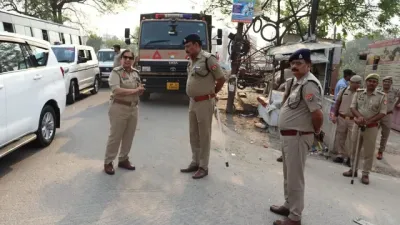 Noida Alert: श्रमिकों के प्रदर्शन से पहले हाई अलर्ट, पुलिस कमिश्नर ने ग्राउंड पर लिया सुरक्षा का जायजा