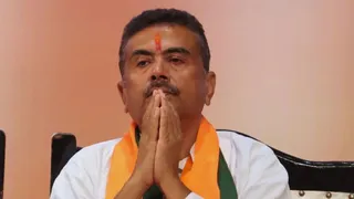 बंगाल में फिर सियासी हिंसा का आरोप: सुवेंदु अधिकारी के करीबी भाजपा नेता पर हमला, ‘चंद्रनाथ जैसा अंजाम’ देने की धमकी