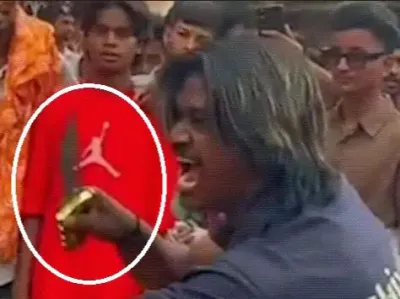 इंस्टाग्राम पर गैंगस्टर बनने की होड़! रायपुर में हथियार लहराते और धमकी देते VIDEO वायरल