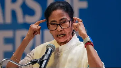 TMC में मचा वित्तीय भूचाल! 440 करोड़ वाले 3 बैंक खाते फ्रीज, पार्टी के अंदरूनी घमासान ने बढ़ाई ममता की मुश्किलें
