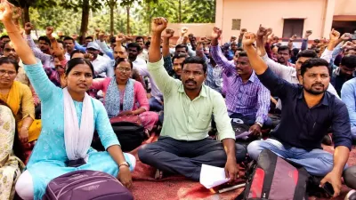 छत्तीसगढ़ में मनरेगा कर्मचारियों का आंदोलन: 2 जुलाई से चरणबद्ध हड़ताल, ग्रेड पे और HR पॉलिसी समेत कई मांगों को लेकर प्रदर्शन