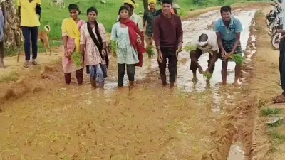 CM Vishnu Deo Sai Delhi Visit: पीएम मोदी से मिले मुख्यमंत्री साय, मेदांता अस्पताल में विधायक किरण सिंह देव का जाना हाल; रेल मंत्री अश्विनी वैष्णव संग विकास परियोजनाओं पर चर्चा