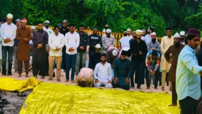 भोजशाला विवाद में नया मोड़: सुप्रीम कोर्ट की अंतरिम व्यवस्था के बाद तय स्थल पर अदा हुई जुमे की नमाज, 5 अगस्त की सुनवाई पर टिकी नजर