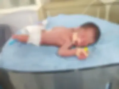 रायपुर में नवजात की मौत के बाद बवाल: एक्सपायरी मिल्क पाउडर बेचने का आरोप, मेडिकल स्टोर को पुलिस का नोटिस