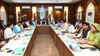 मानसून सत्र के पहले गरमाई सियासत: परंपरा से हटकर 6 दिन पहले बुलाई गई विधायक दल की बैठक; नकटी विवाद और अविश्वास प्रस्ताव पर बनेगी रणनीति