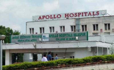 अपोलो की लापरवाही: वेंटिलेटर वाले मरीज को बिना डॉक्टर निजी एंबुलेंस से एयरपोर्ट भेजा, ऑक्सीजन गिरा, एक दिन खड़ी रही एयर एंबुलेंस