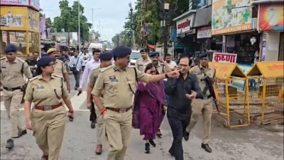 बिलासपुर में दो गुटों के विवाद ने लिया हिंसक रूप, पथराव में पुलिसकर्मियों समेत कई घायल, 12 से ज्यादा हिरासत में