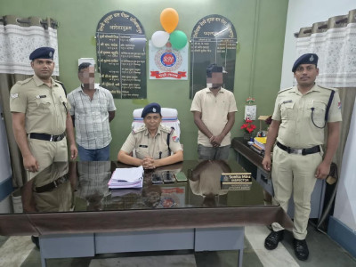 बैकुंठपुर से बनारस तक फैले टिकट दलाली नेटवर्क का भंडाफोड़, तीन आरोपी गिरफ्तार