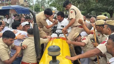 CM सैनी के ध्वजारोहण से पहले हांसी में बवाल! हत्या के आरोपियों की गिरफ्तारी को लेकर भिड़े ग्रामीण-पुलिस, SP समेत कई जवान घायल