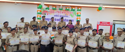 80वें स्वतंत्रता दिवस पर 83 पुलिसकर्मी सम्मानित, एसएसपी रजनेश सिंह ने बढ़ाया हौसला