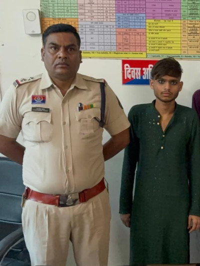 रात्रि गश्त में चाकूबाज गिरफ्तार, बटनदार चाकू जब्त, आरोपी पर कई थानों में दर्ज हैं आपराधिक मामले