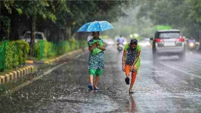 Chhattisgarh Weather Alert: छत्तीसगढ़ में फिर बिगड़ा मौसम का मिजाज, कई जिलों में भारी बारिश का अलर्ट; रायपुर में सुबह से झमाझम