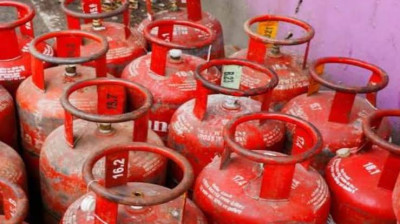 LPG उपभोक्ताओं के लिए अलर्ट : 16 अगस्त तक करा लें ई-केवाईसी, नहीं तो बंद हो सकती है सब्सिडी