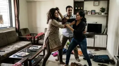 प्रेमिका से मिलने पहुंचा पति, पीछे-पीछे आई पत्नी... जिम के बाहर सड़क पर मचा ‘इश्क का दंगल’