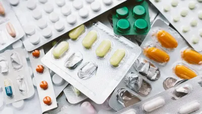 Painkiller Side Effects: बार-बार पेनकिलर खाना पड़ सकता है महंगा, किडनी की सेहत को लेकर CDSCO ने किया अलर्ट