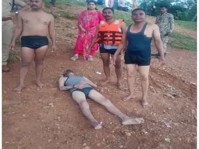 दोस्तों के साथ नहाने उतरा दिग्विजय, तैरते-तैरते गहराई में गया और फिर नहीं आया बाहर, 3 घंटे बाद मिला शव