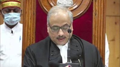 अदालतें सिर्फ इमारतें नहीं…’, विदाई पर भावुक हुए चीफ जस्टिस रमेश सिन्हा, बोले- न्याय का पवित्र मंदिर हैं, देखे वीडियो