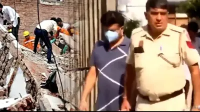 सत्य निकेतन PG हादसे में चौथी गिरफ्तारी, संचालक सुधांशु पकड़ा गया; आज कोर्ट में पेशी, जर्जर इमारत हटाने का काम शुरू