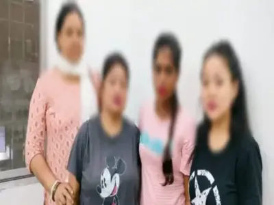 Raipur Crime News: खम्हारडीह में 15 ग्राम ड्रग्स मिलने से हड़कंप, तीन युवतियां गिरफ्तार; स्पा सेंटर से जुड़ाव की जांच