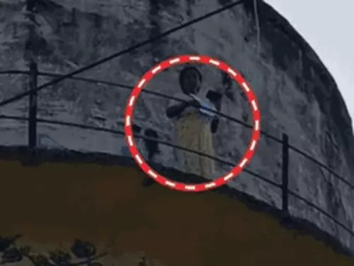 Prayagraj News: 100 फीट ऊंची टंकी पर 17 घंटे तक डटी रही महिला, जमीन और मंदिर बचाने की मांग पर प्रशासन ने उतारा