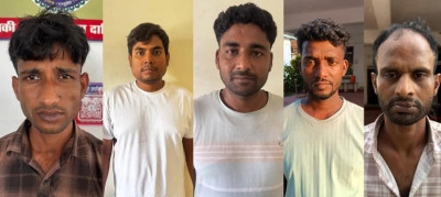 132 मोबाइल चोरी का इंटरनेशनल कनेक्शन, झारखंड से माल्दा और फिर बांग्लादेश पहुंची खेप, 5 आरोपी गिरफ्तार