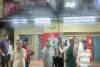 रायपुर में कानून के रखवालों पर हमला: शराब पीने से रोकने पर वकील को चाकुओं से गोदा, आधी रात थाने के बाहर फूटा गुस्सा