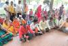 शराब के साए में बर्बाद हो रहा गांव! रिश्ते टूटे, युवाओं की शादी रुकी… अब ग्रामीणों ने प्रशासन को दी चक्काजाम की चेतावनी
