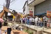 रायपुर में अतिक्रमण पर बड़ा एक्शन: सड़क और नाली निर्माण के रास्ते से हटाए गए कब्जे