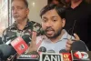पटना सिविल कोर्ट पहुंचे खान सर, फायरिंग केस में नाम जुड़ने के बाद सरेंडर की अटकलें तेज