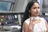 वायरल Reel के चक्कर में फंसी उर्मिला! मालगाड़ी के इंजन में बनाकर वीडियो किया पोस्ट, RPF ने दर्ज किया केस