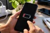 Smartphone Battery Tips: कुछ ही घंटों में खत्म हो रही फोन की बैटरी? ये सेटिंग्स बदलकर बढ़ाएं बैकअप