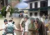 कश्मीर में आतंक के मददगारों पर शिकंजा: सोपोर में एक साथ 15 जगहों पर पुलिस रेड, भारी मात्रा में सामग्री जब्त