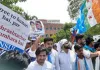NEET Paper Leak Protest: NTA मुख्यालय पर NSUI का हंगामा, बैरिकेडिंग तोड़ने की कोशिश में पुलिस से भिड़े कार्यकर्ता