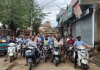 अघोषित बिजली कटौती से नाराज व्यापारियों ने किया  प्रदर्शन, व्यवस्था में सुधार लाने की उठी मांग