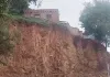 आदिवासी जमीन पर 'खनन माफिया' का कब्जा? जेसीबी से काटे जा रहे पहाड़, प्रशासन पर उठे सवाल