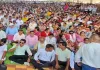 शिक्षकों का शक्ति प्रदर्शन: वेतन विसंगति, क्रमोन्नति और 7 सूत्रीय मांगों को लेकर नवा रायपुर में हजारों सहायक शिक्षक सड़कों पर, आंदोलन तेज करने की चेतावनी