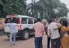 जिसे ‘मृत’ समझ लगाया ताला, वो निकली जिंदा! 2 घंटे बाद खुला कमरा तो उड़ गए होश, पुलिस की कार्रवाई सवालों में