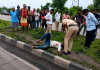 भूसे से भरे ट्रक ने बाइक को रौंदा, 25 मीटर तक घिसटती रही बुजुर्ग महिला, मौके पर दर्दनाक मौत