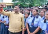 धरने के बाद छात्रों के बीच पहुंचे शिक्षा मंत्री गजेन्द्र यादव, सुनी बच्चों की बात; बोले- “बच्चों की आवाज सुनना हमारी जिम्मेदारी”