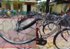 सरकारी साइकिल मिली, लेकिन निकली खराब! पेंड्रा में छात्राओं को बांटी गईं टूटी-फूटी साइकिलें, गुणवत्ता पर उठे सवाल